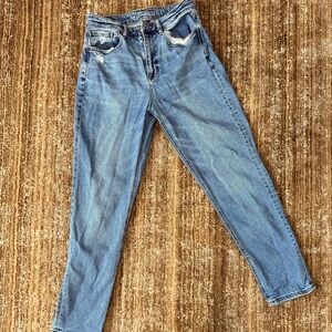 American eagle mom jeans